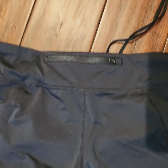 Nike Dri-FIT Black Activewear Set - Picture 6 of 8